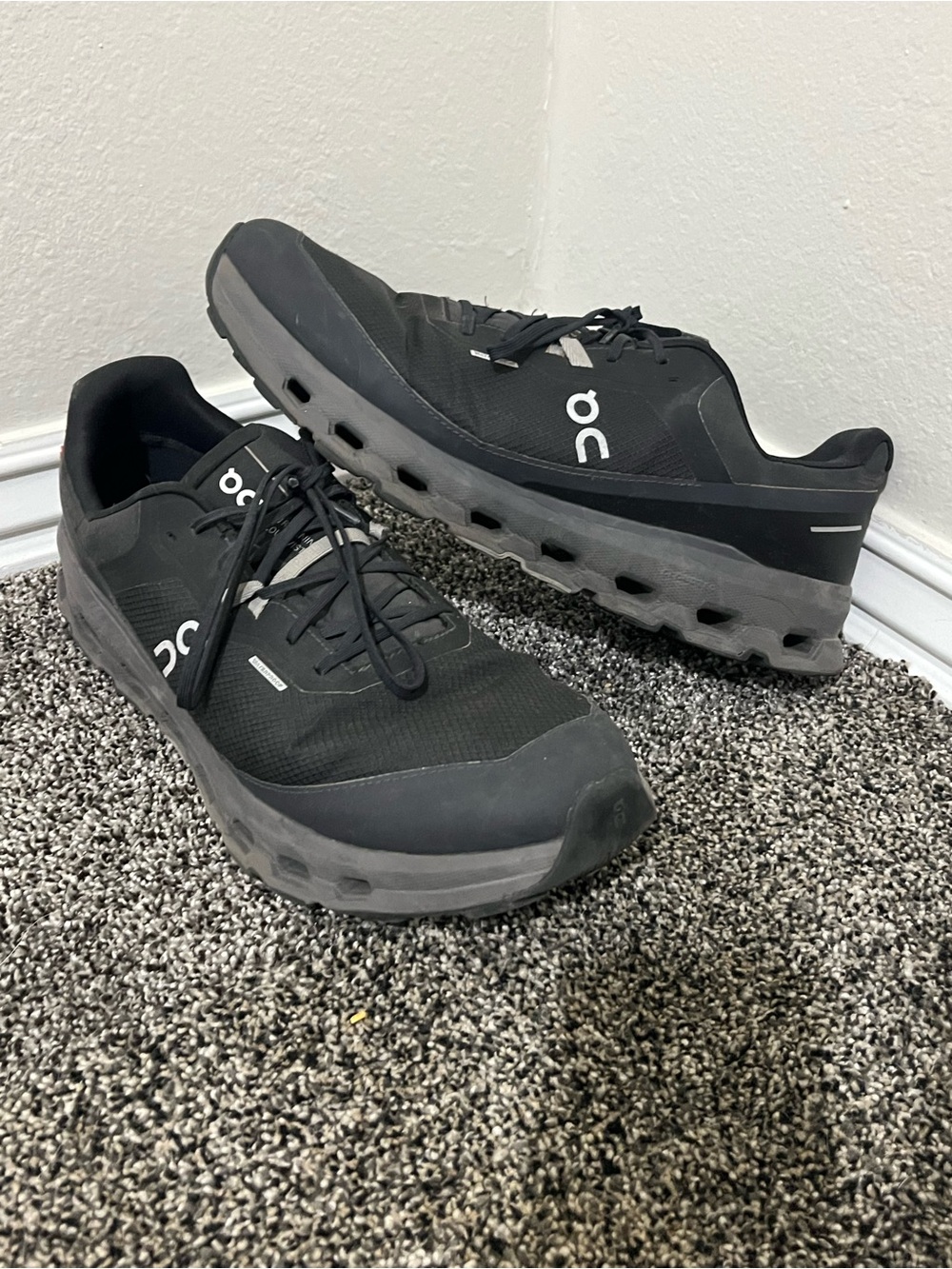 On Running Men's Trail Running Shoes - Black/Grey